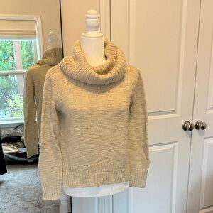 H&M Cream Turtleneck Sweater